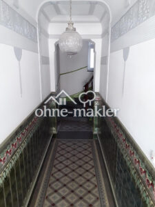 image-60896011