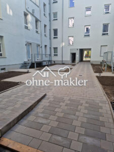 image-62904370