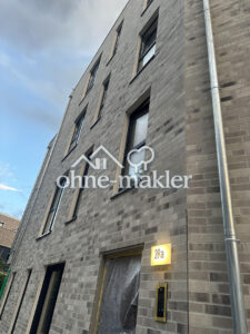 image-64317079