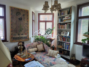 image-64475351
