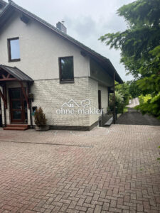 image-64762623