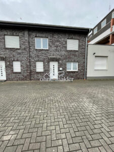 image-64797656