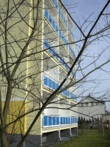image-64889703