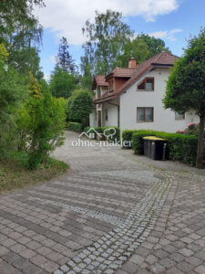 image-56675856