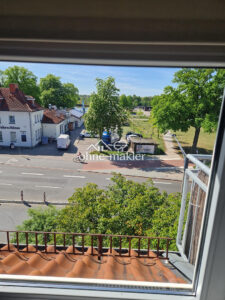 image-65676045