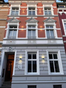 image-60510693