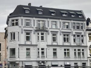 image-60761704