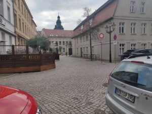 image-60998224