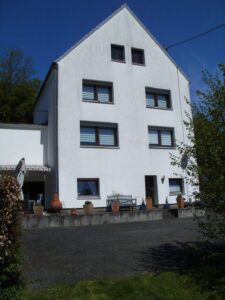 image-62012417