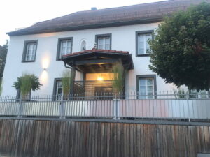 image-62399564