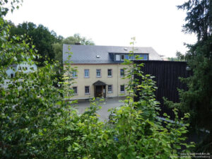 image-64051621