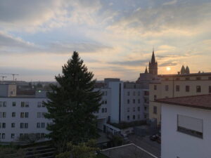 image-64108981