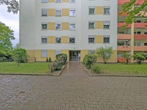 image-64155917