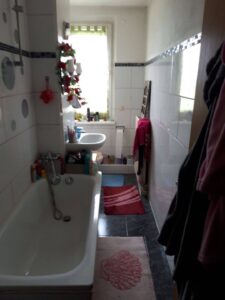 image-64253117