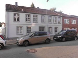 image-64255333