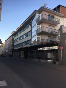 image-64354522