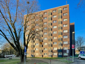 image-64440359