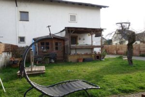 image-64780263