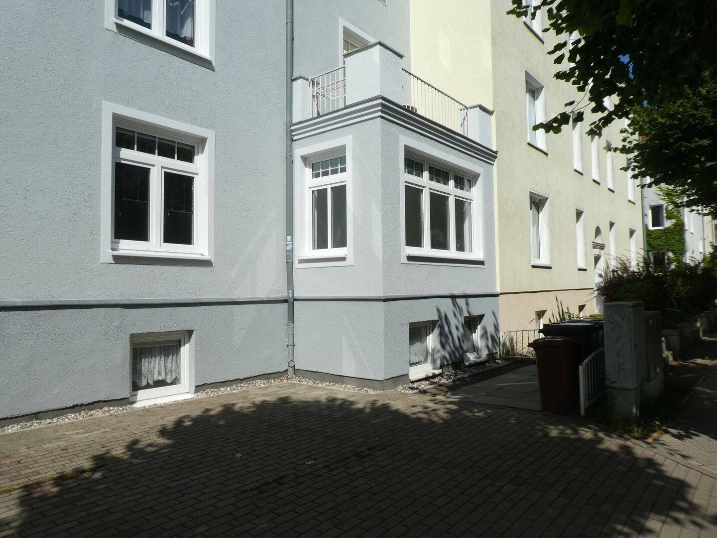 image-66758516