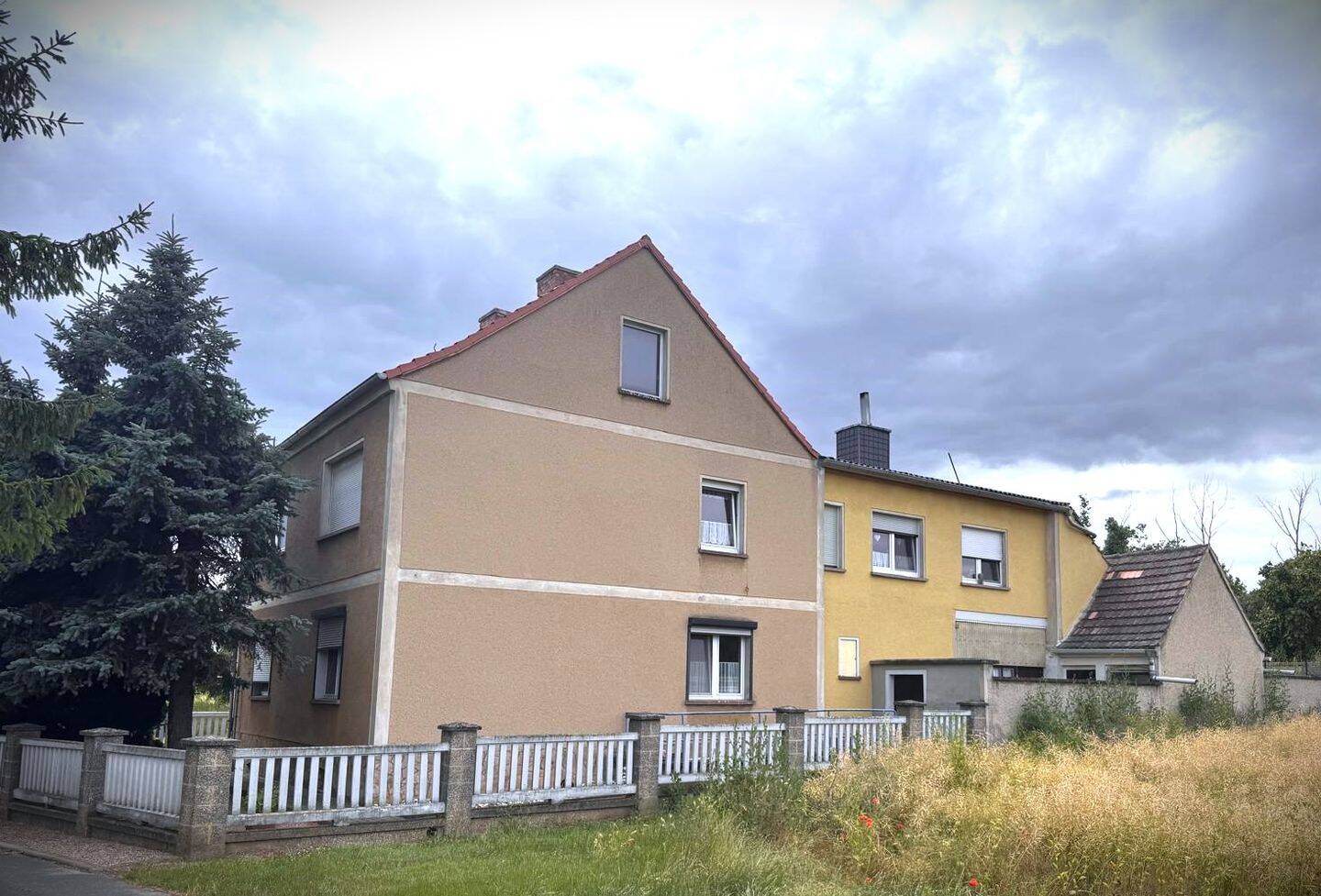 image-66759443