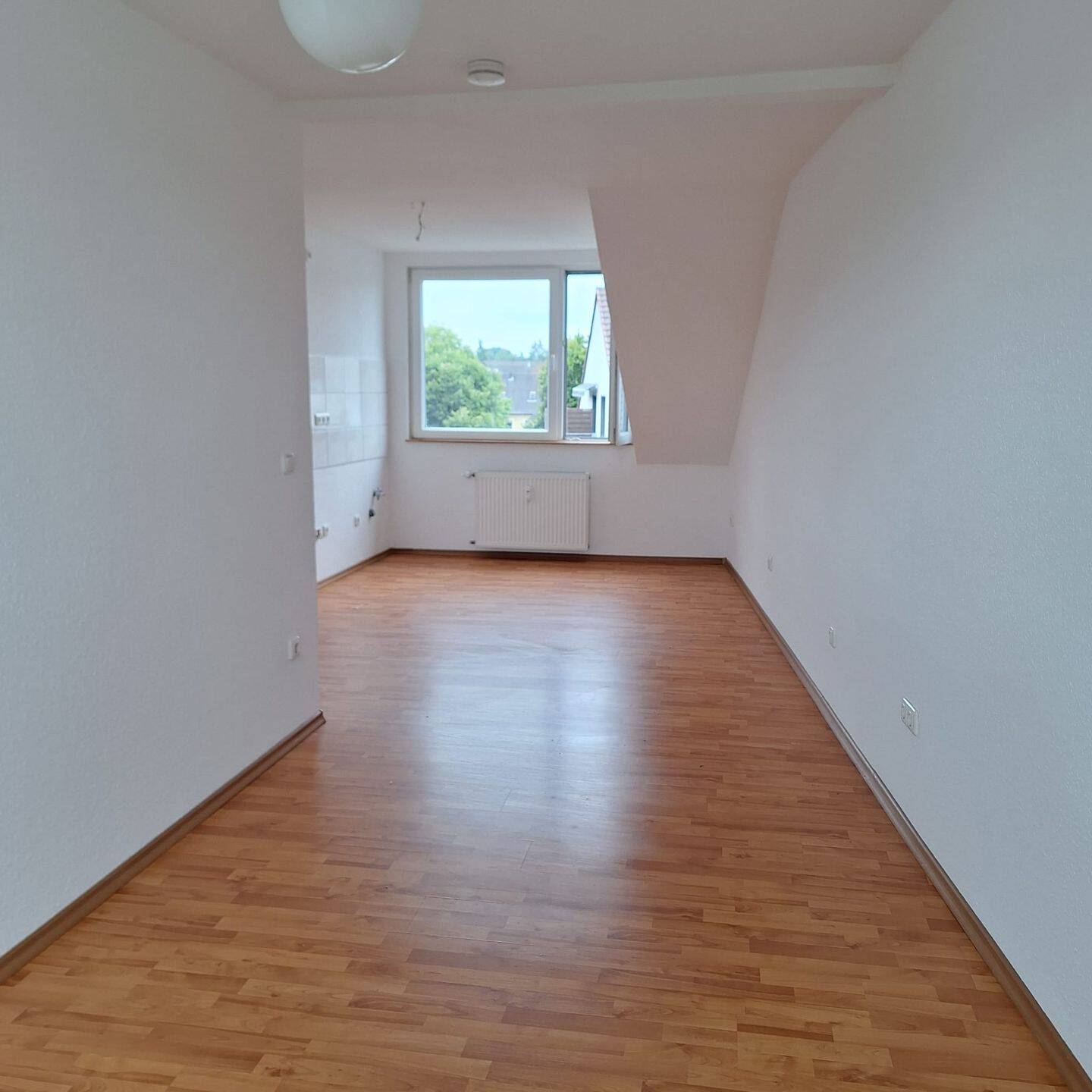 image-66795860