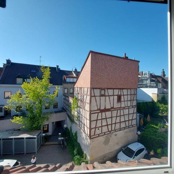 image-66799788