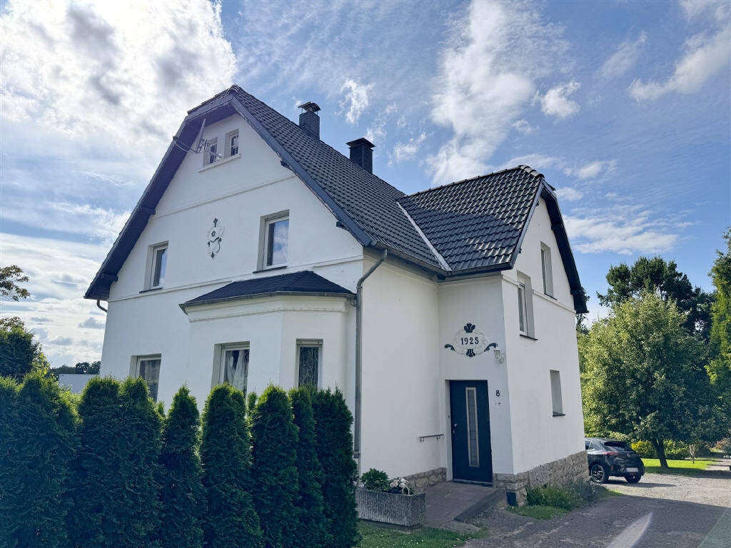 image-66885007