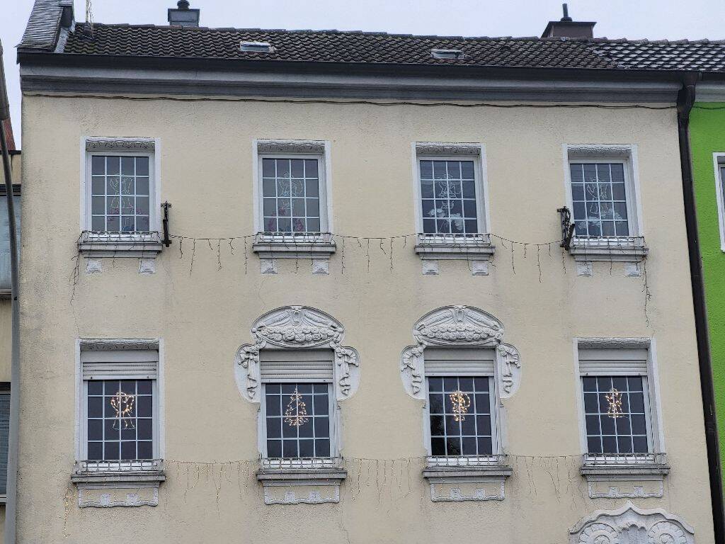 image-66987943