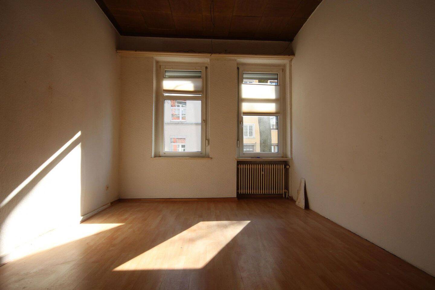image-67016226