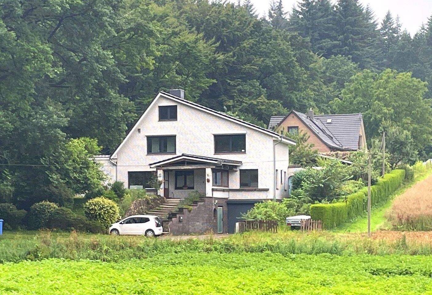 image-67020757