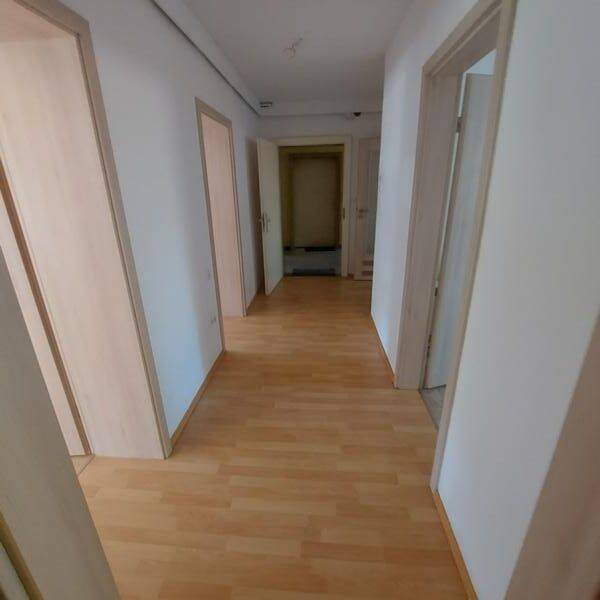 image-67062330