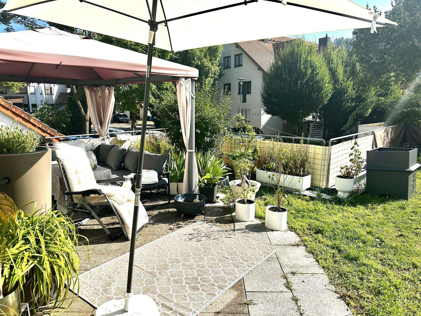 image-67087294