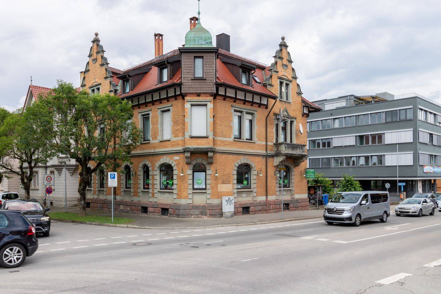 image-67138319