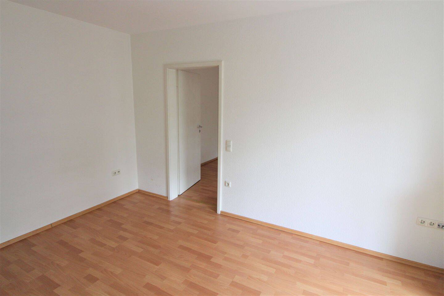 image-67159710