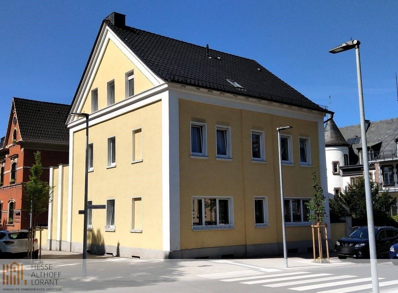 image-67178500