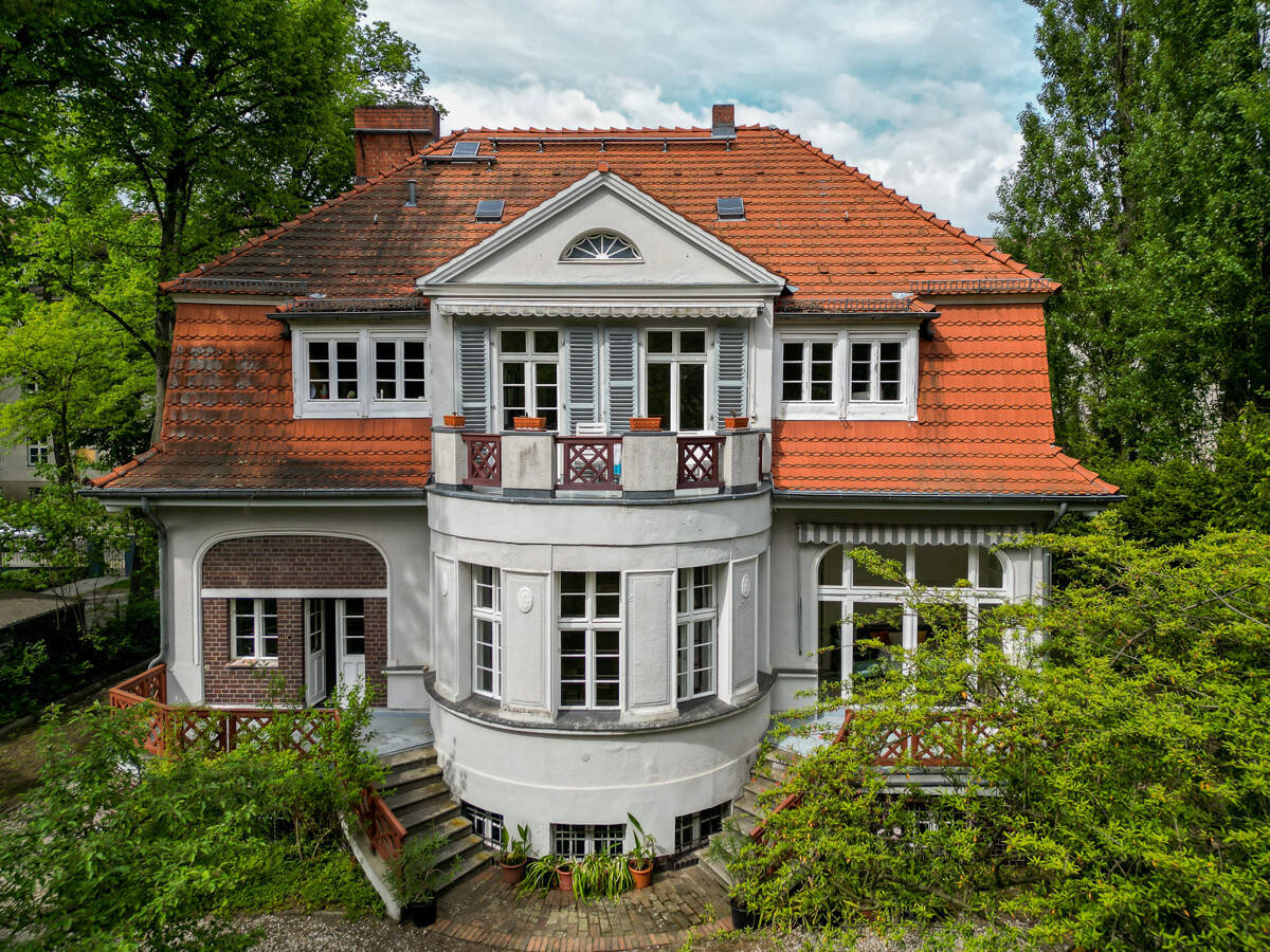 image-67243696