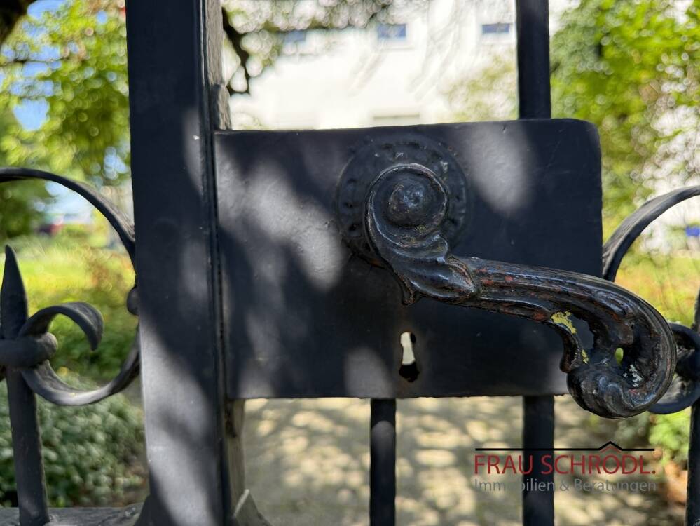 image-67244248