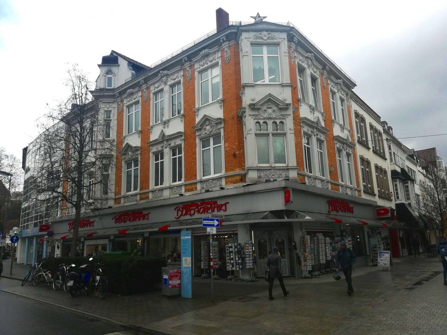 image-67268122