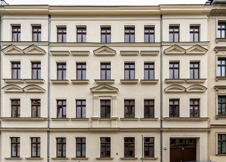 image-67270377