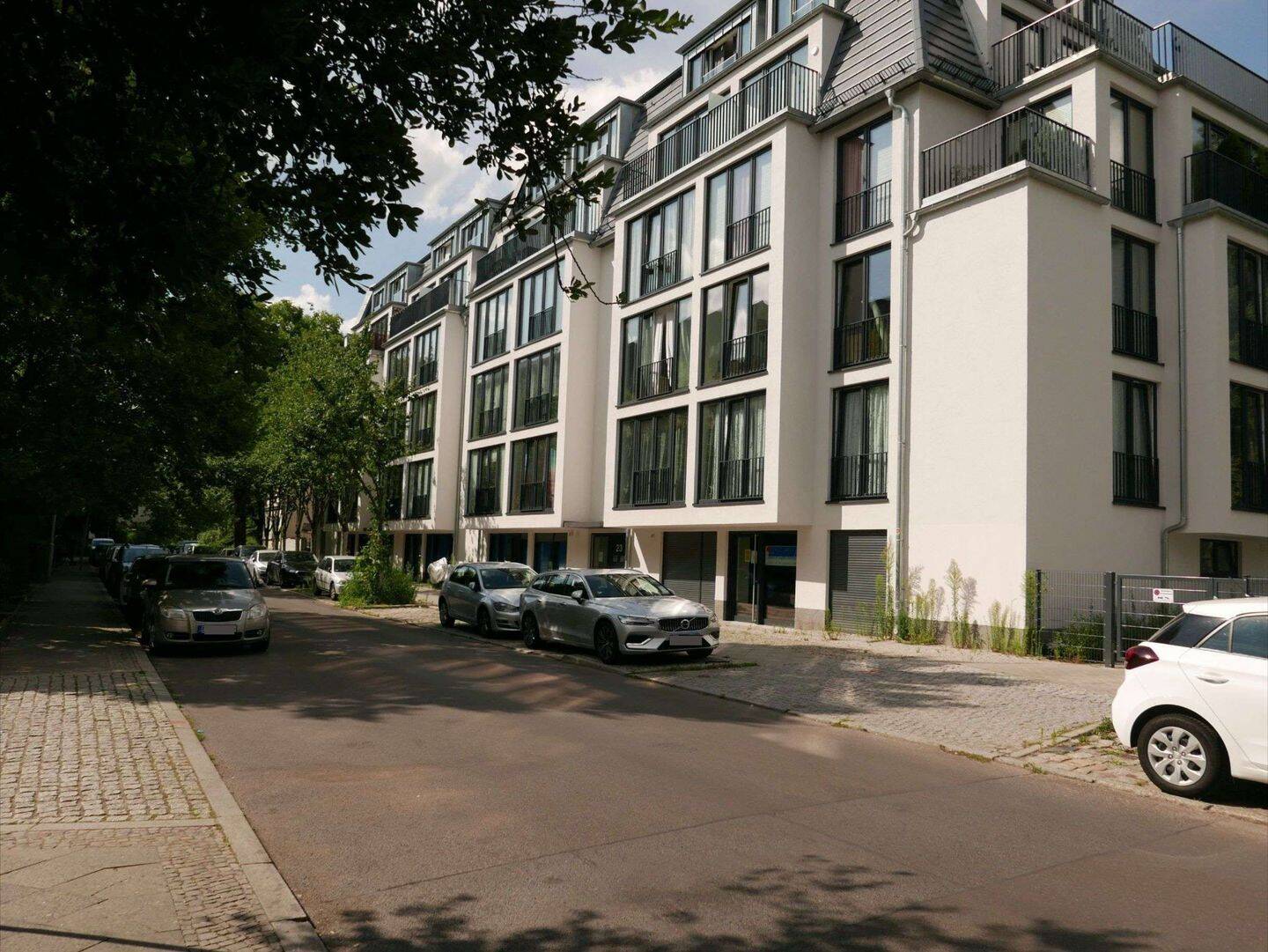 image-67280642