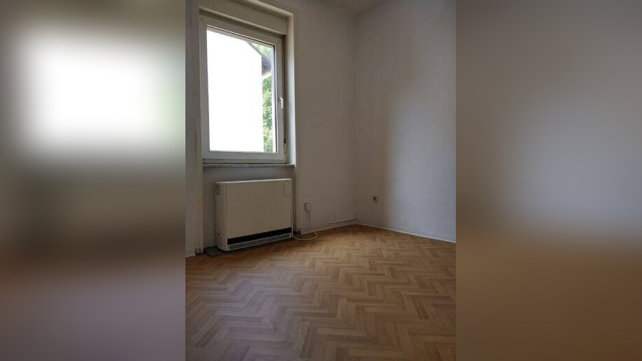 image-67306677