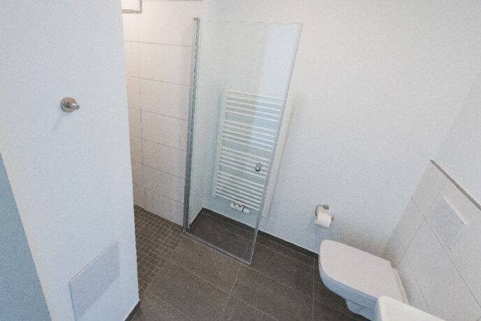 image-67342075