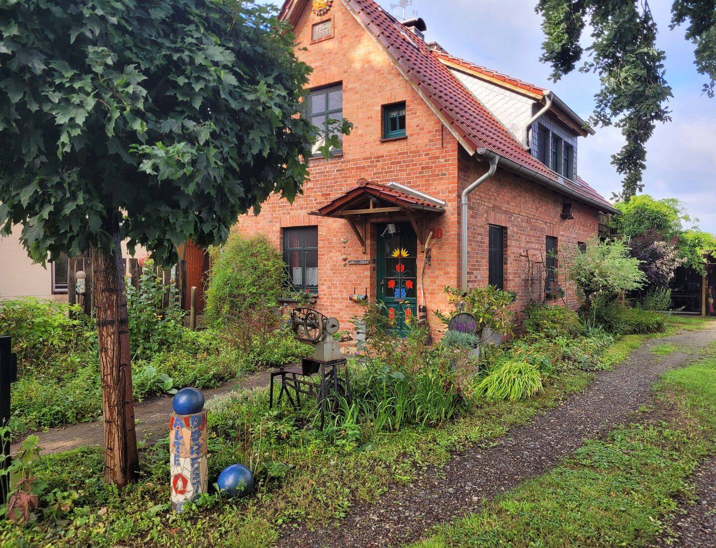 image-67347856
