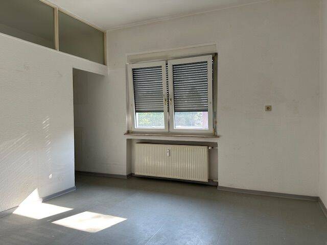 image-67352644