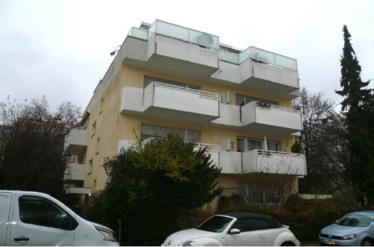 image-67358352