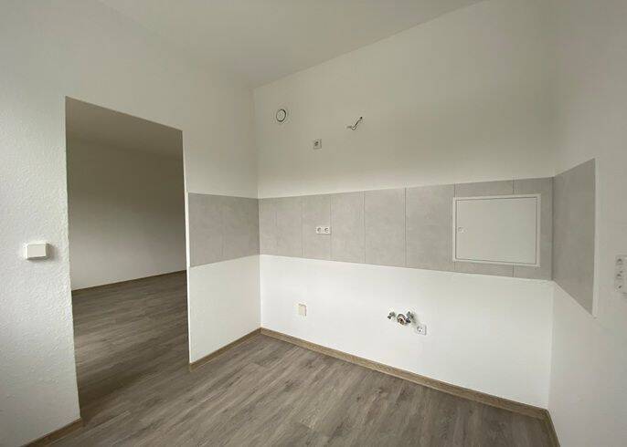 image-67371157