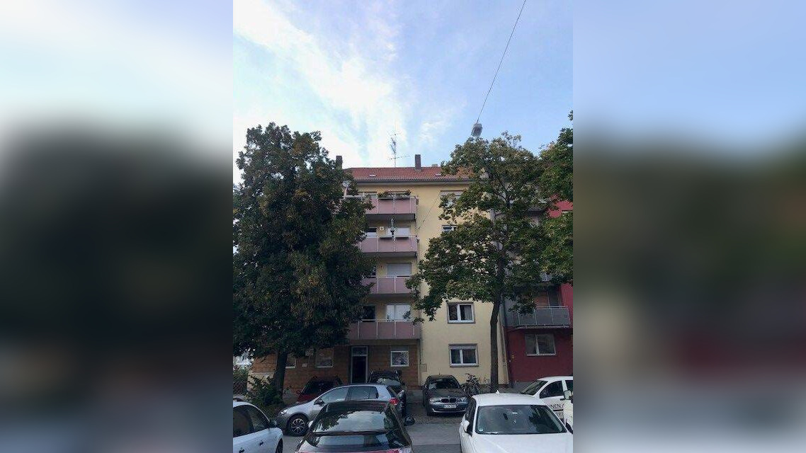 image-67432223