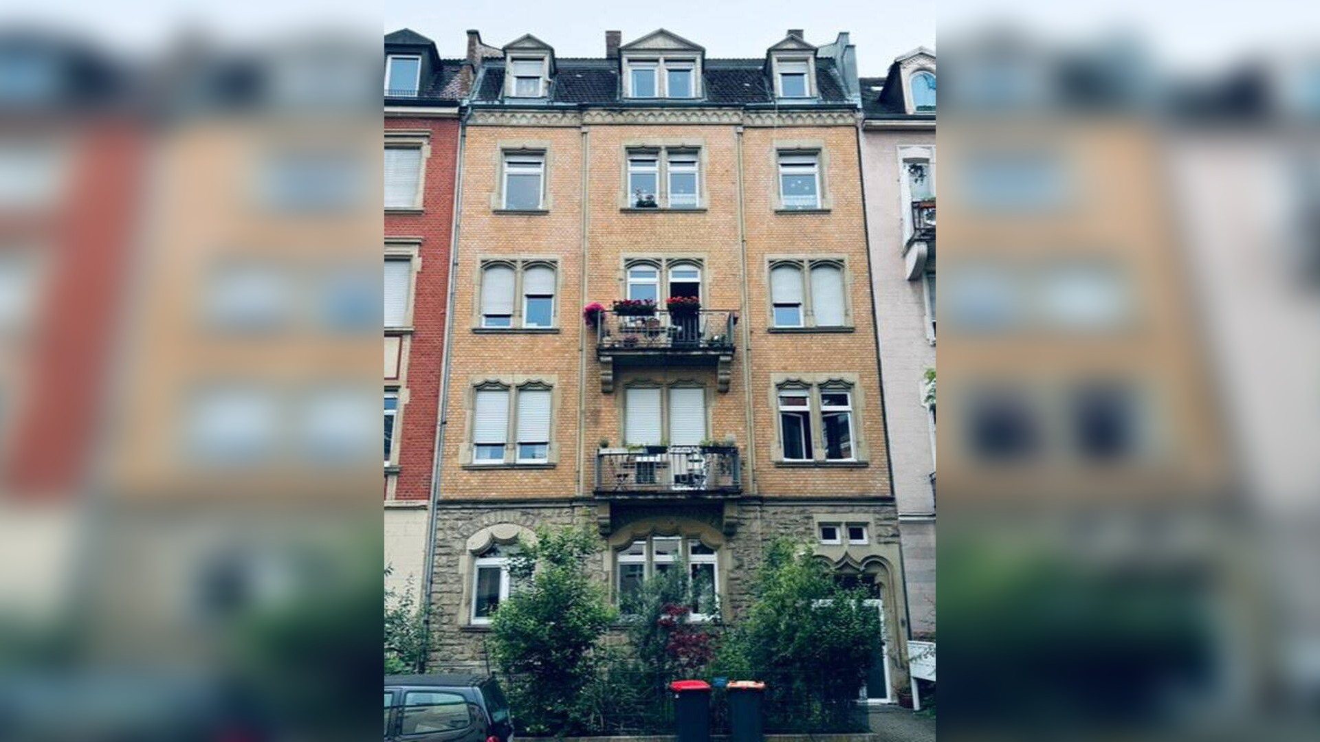 image-67485212
