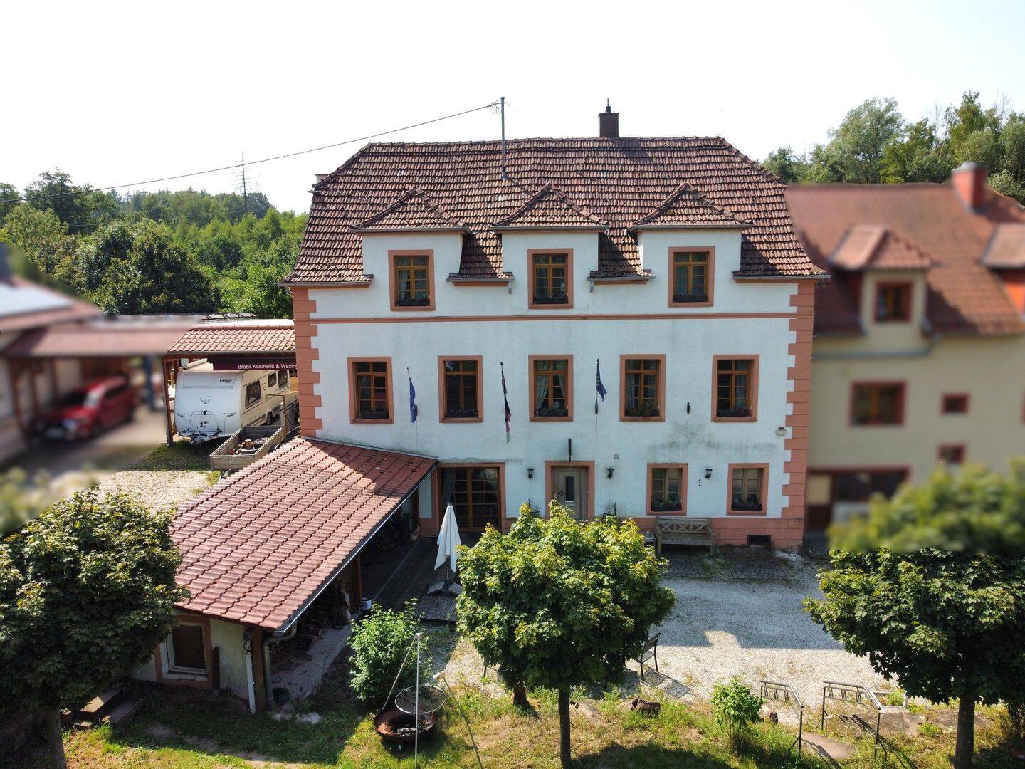 image-67485446
