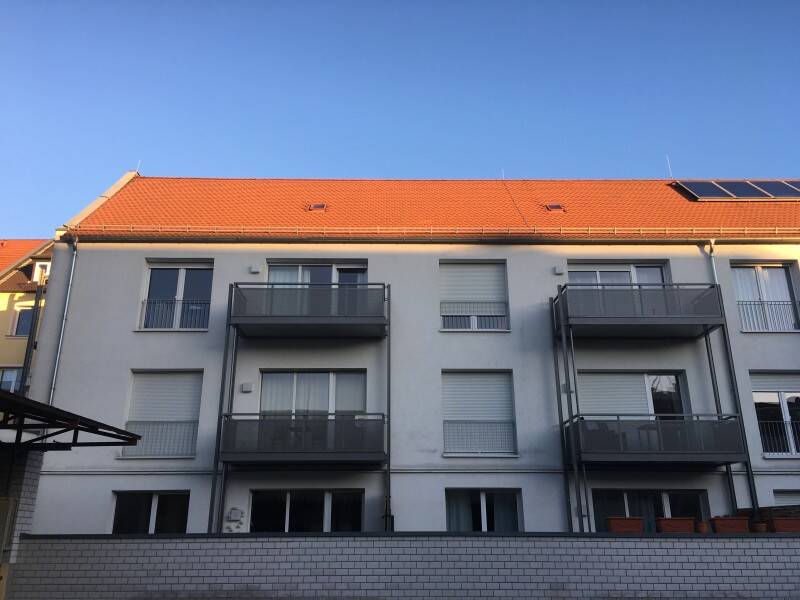 image-67496193